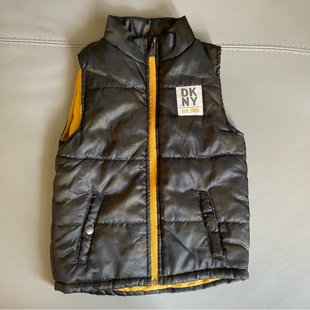 DKNY Kids Camouflage Puffer Vest size 4t